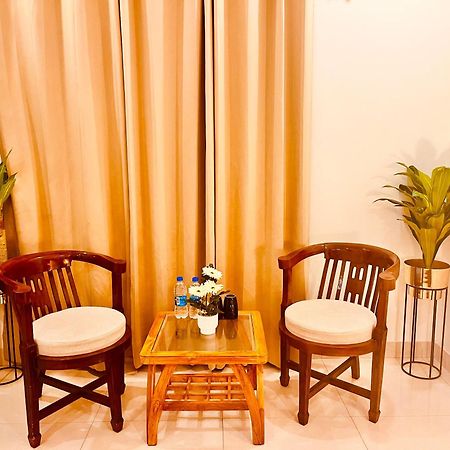 Sampat Royal Cafe Hotel Delhi  Luaran gambar