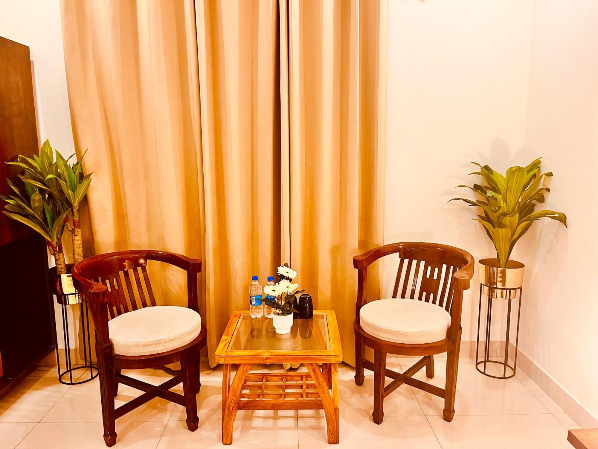 Sampat Royal Cafe Hotel Delhi  Luaran gambar
