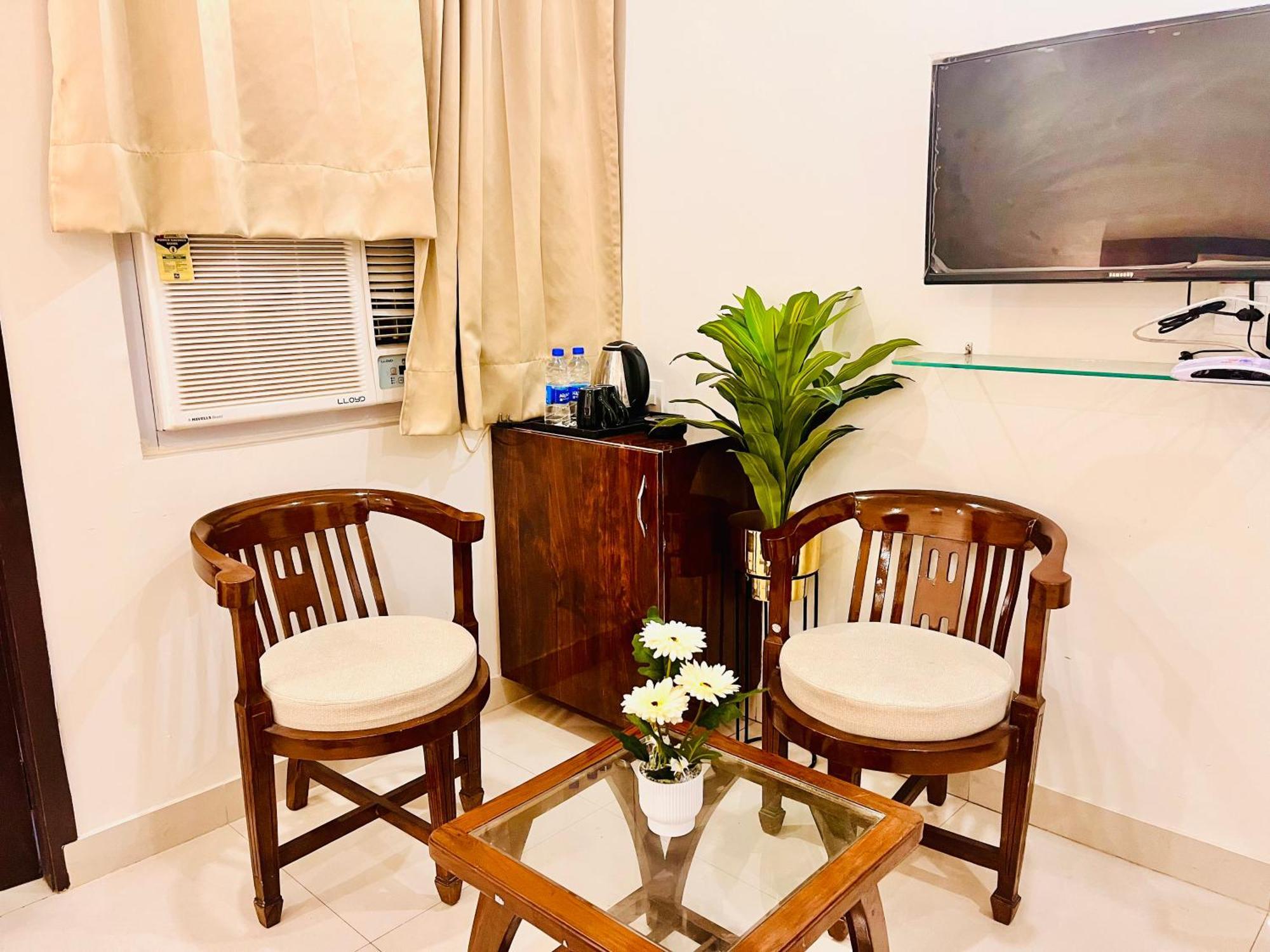 Sampat Royal Cafe Hotel Delhi  Luaran gambar