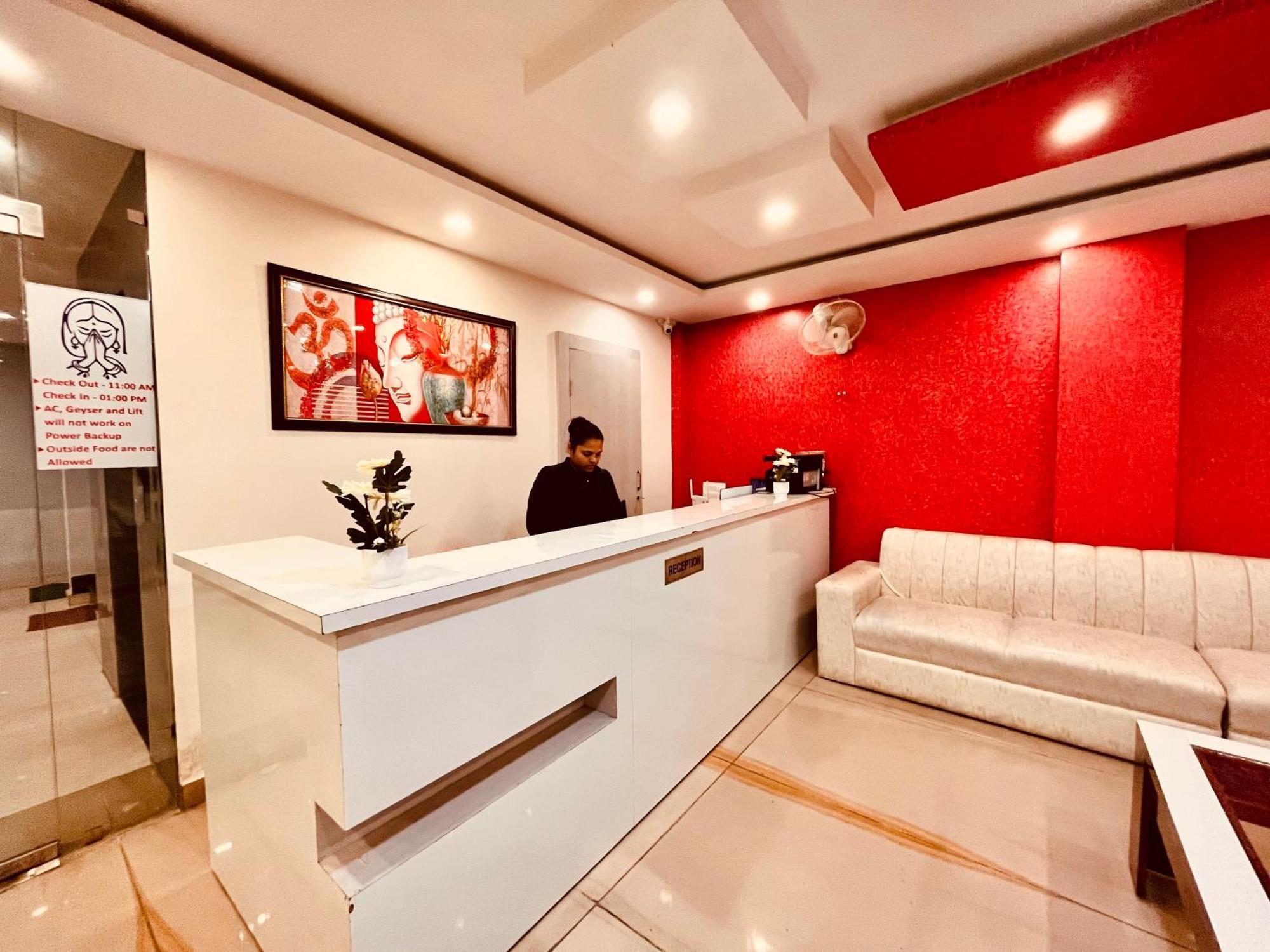 Sampat Royal Cafe Hotel Delhi  Luaran gambar